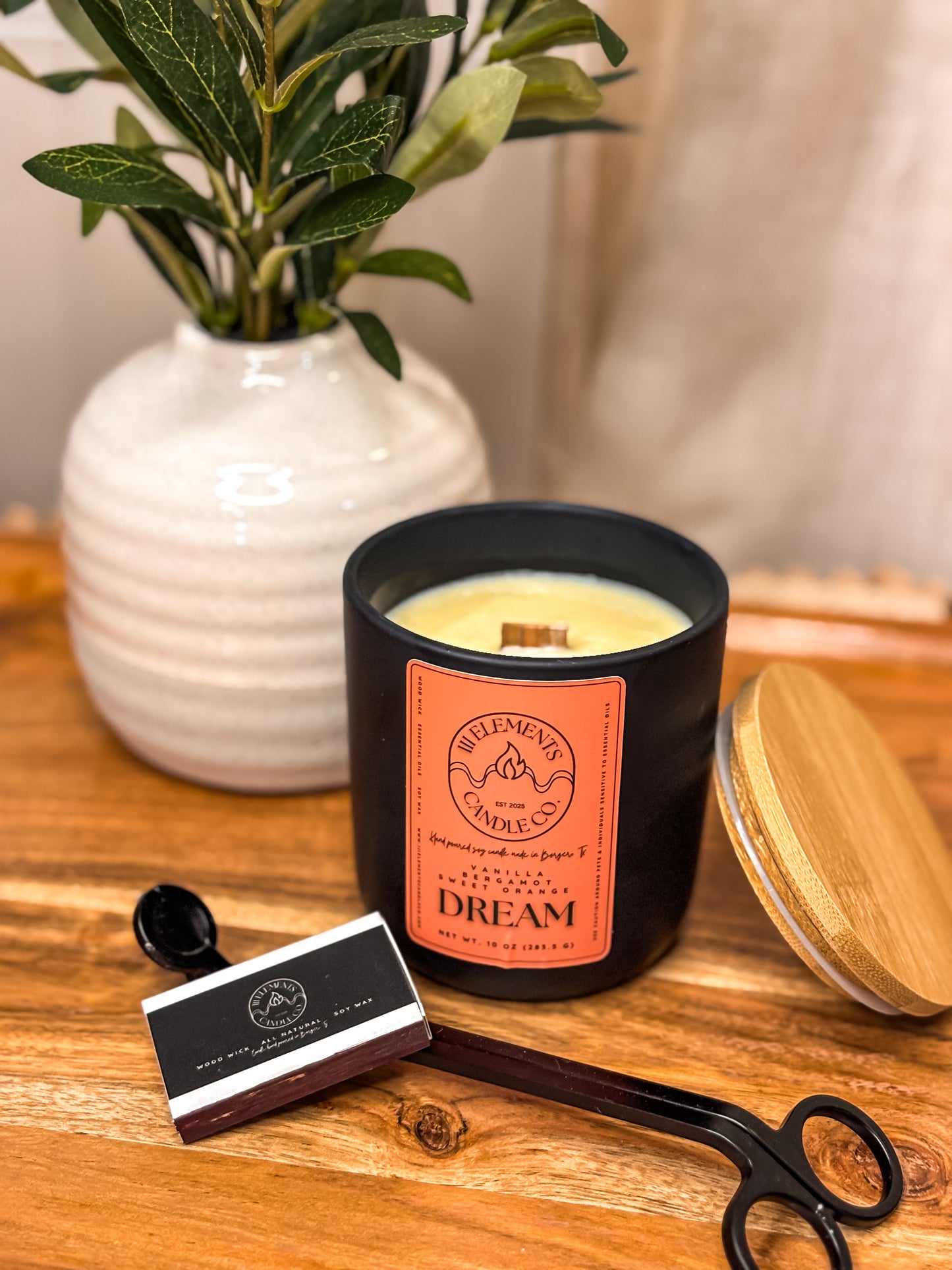 Dream - Essential Oil Soy Candle (Wood Wick)