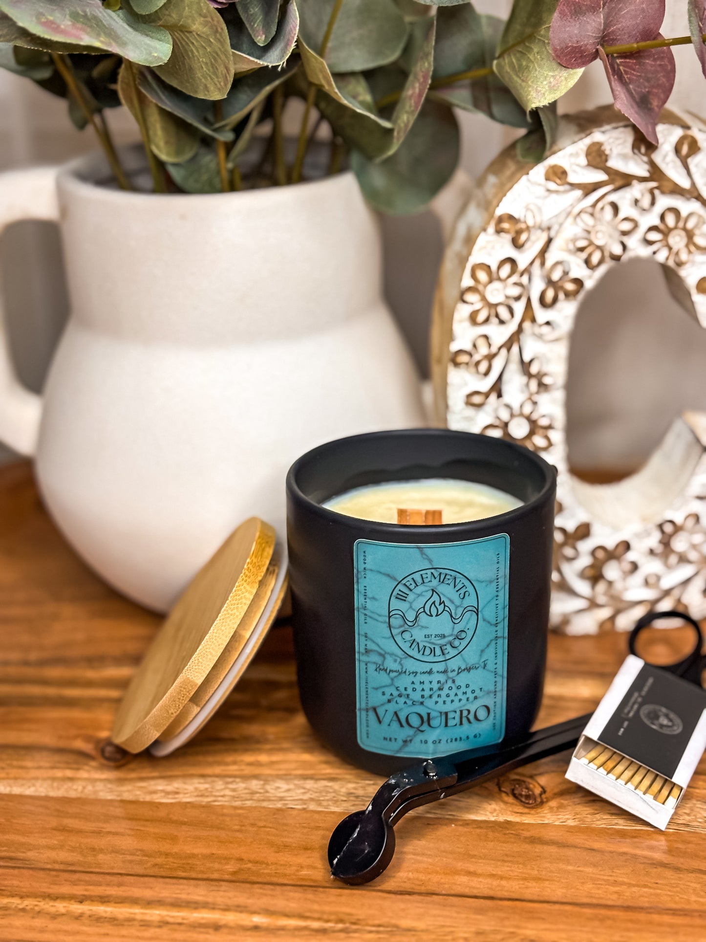 Vaquero - Essential Oil Soy Candle (Wood Wick)