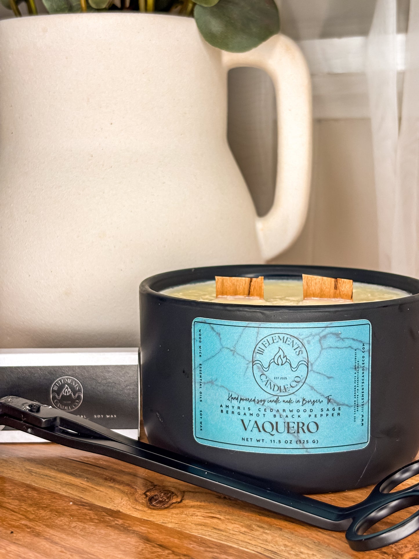 Vaquero - Essential Oil Soy Candle (Wood Wick)