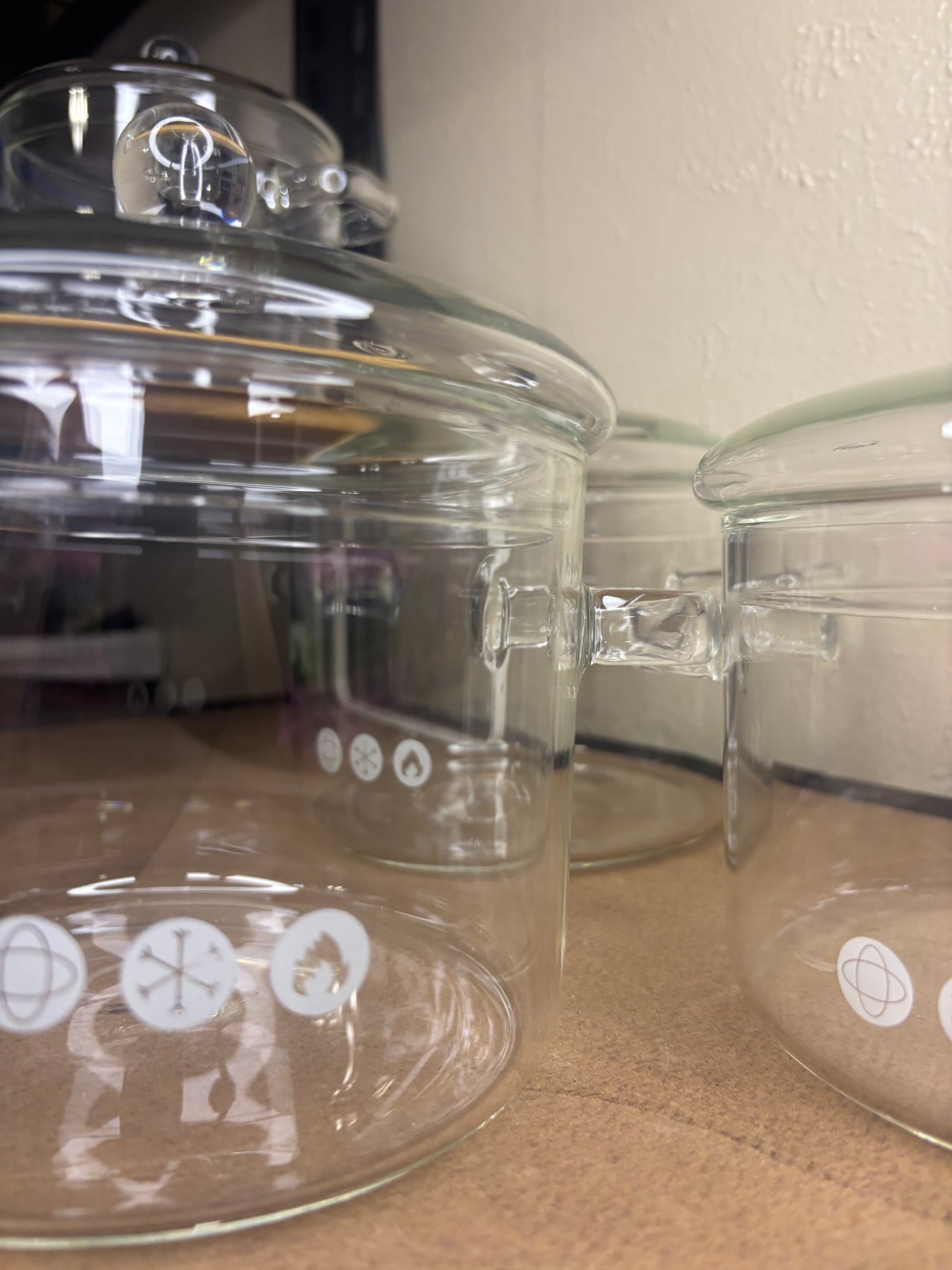 1.3 L Glass Simmer Pot with Lid and Handles